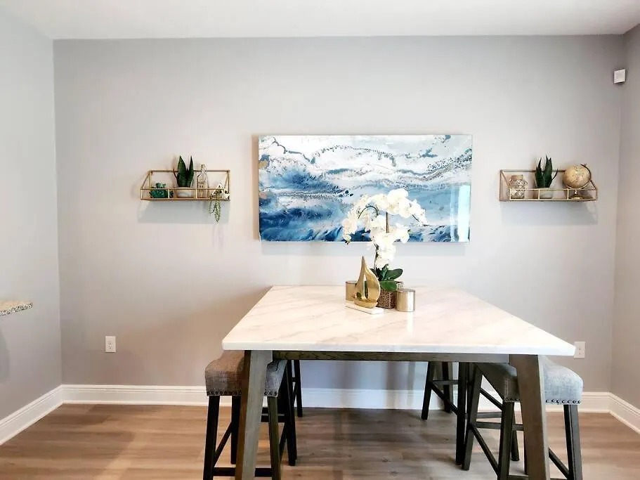 Entire Home- Gorgeous 3Br Townhome Pool, Grill, Wd, 2 Free Drive Up Spaces Sleeps 6 Close To Everything Pcb! Free Wifi Holiday home Panama City Beach
